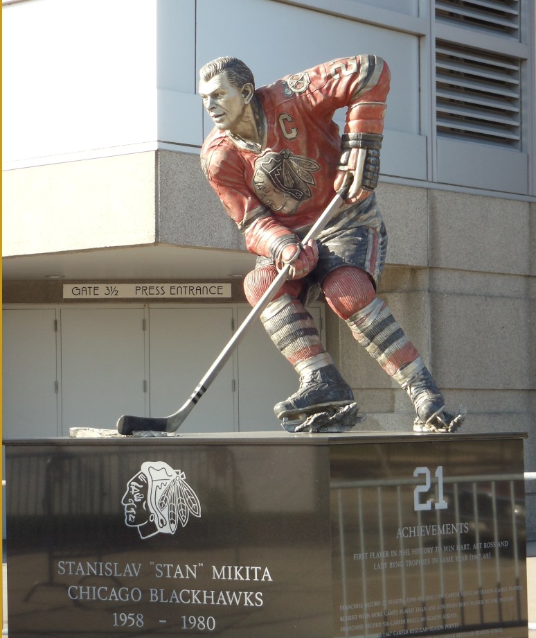 01StanMikita