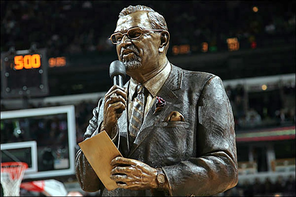 Bronze sculpture of Johnny 'Red' Kerr for Chicago Bulls in the United Center