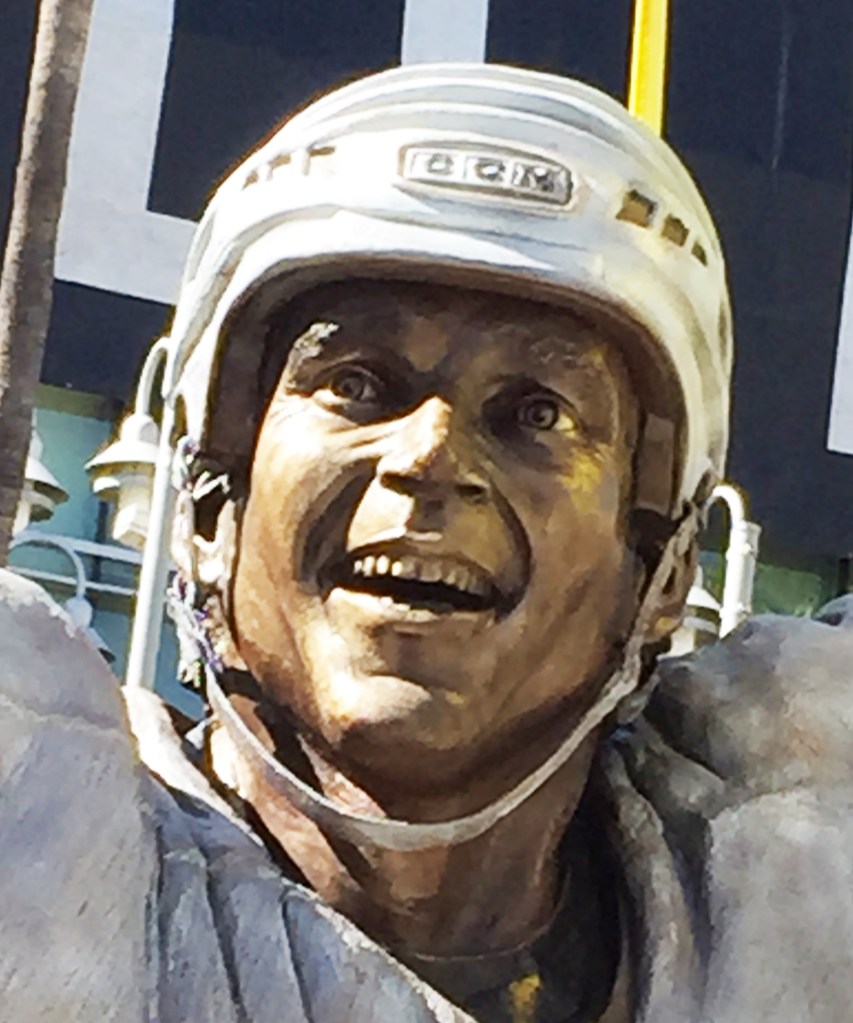 Bronze Sculpture of Luc Robitaille by artist Julie Rotblatt-Amrany for LA Kings Staples Center