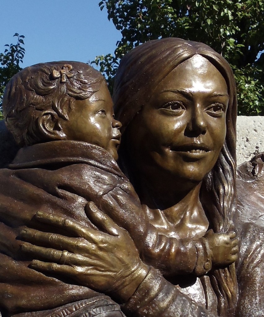 Bronze memorial sculpture by Julie Rotblatt-Amrany, Tribute to Injured Police Officers and their Families, Chicago